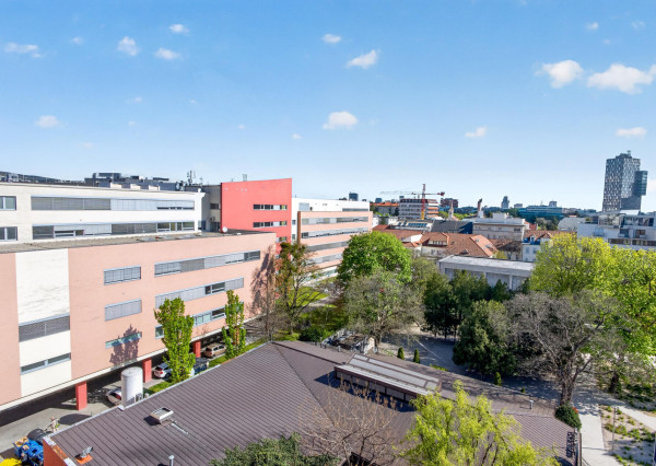 Prenajímame 3-izbový byt v srdci Starého Mesta - Dunajská ulica