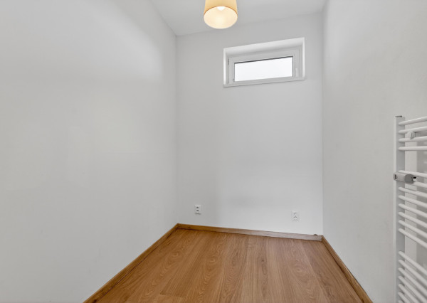 Predávame 2-izbový byt s balkónom v projekte Vodotika na Šustekovej ulici