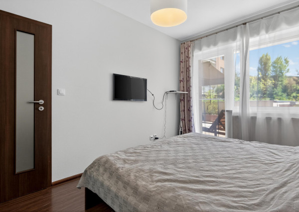 Prenajímame 2-izbový byt s 46 m² terasou v obľúbenom Lamači