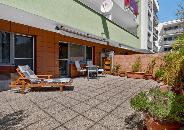 Prenajímame 2-izbový byt s 46 m² terasou v obľúbenom Lamači
