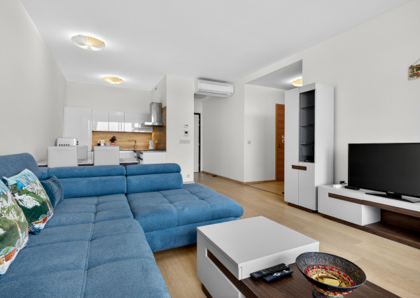 Prenajímame priestranný 2 izbový byt s výhľadom na Bratislavský hrad, PANORAMA CITY
