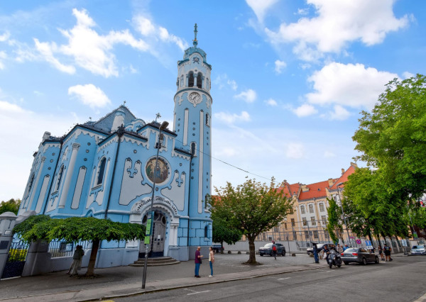 Prenajímame zrekonštruovaný 1-izbový byt s terasou na Grösslingovej ulici