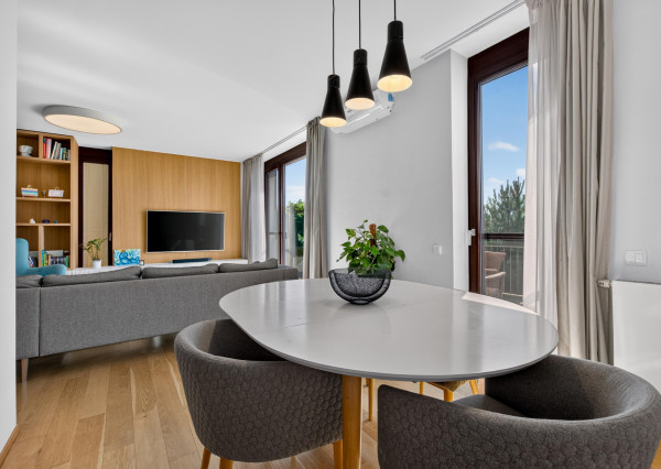 Predávame 5- izbový byt so záhradou v projekte Parkville  na Kolibe