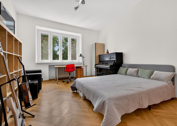 Predávame priestranný 4-izbový byt (100 m²) na Panenskej ulici v Starom Meste