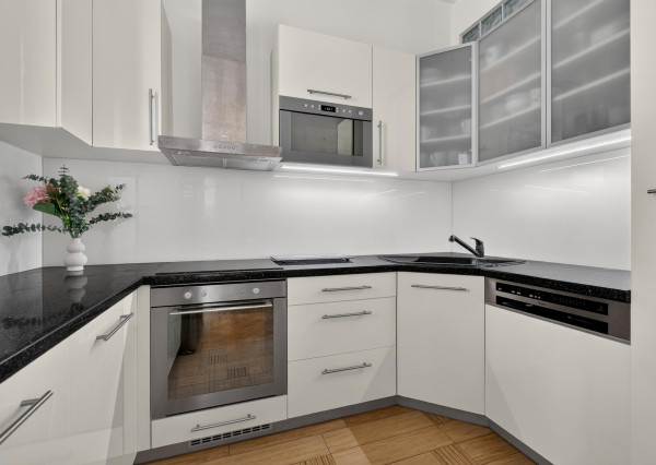 Predávame priestranný 4-izbový byt (100 m²) na Panenskej ulici v Starom Meste