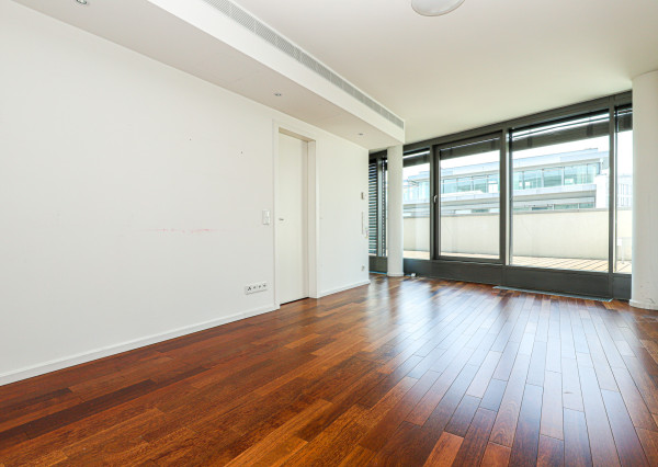 Prenajímame exkluzívny 4-izbový penthouse s panoramatickou terasou v Eurovea I