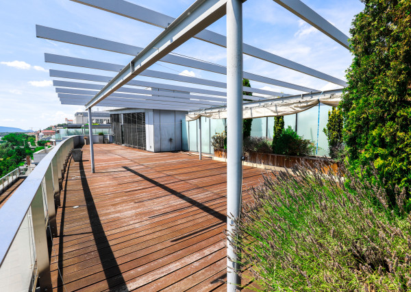Prenajímame exkluzívny 4-izbový penthouse s panoramatickou terasou v Eurovea I
