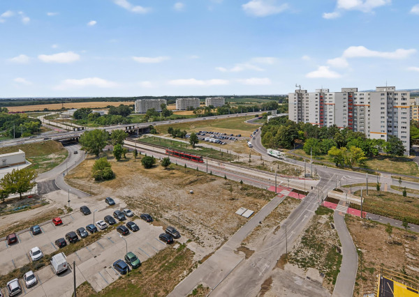 Predávame 3-izbový byt s dvomi loggiami v Petržalke na Jasovskej ulici