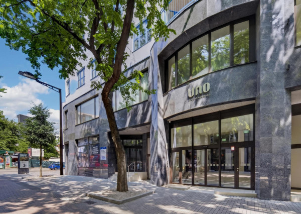 Predávame štýlový 2-izbový apartmán v projekte UNO na Poštovej ulici v centre Bratislavy