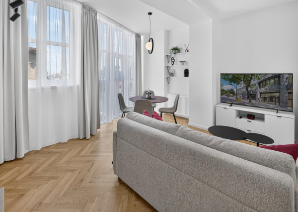 Predávame štýlový 2-izbový apartmán v projekte UNO na Poštovej ulici v centre Bratislavy