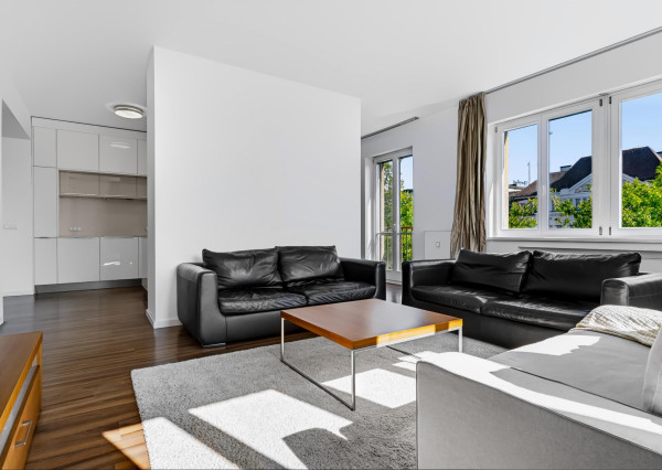 Predávame 3-izbový byt (117 m²)  pri Hviezdoslavovom námestí na Strakovej ulici