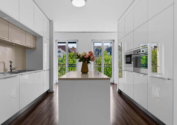 Predávame 3-izbový byt (117 m²)  pri Hviezdoslavovom námestí na Strakovej ulici