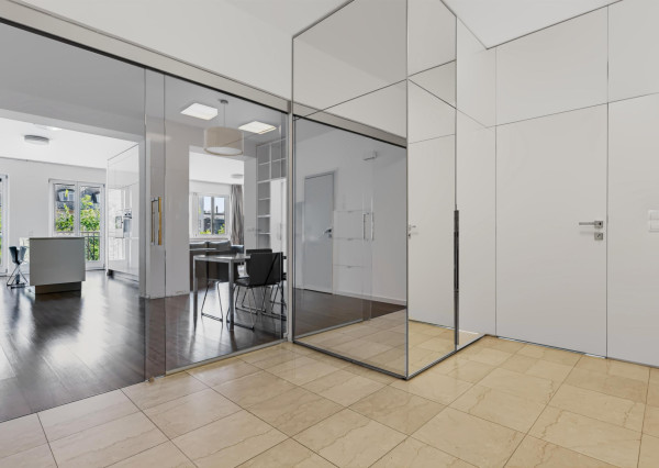 Predávame 3-izbový byt (117 m²)  pri Hviezdoslavovom námestí na Strakovej ulici