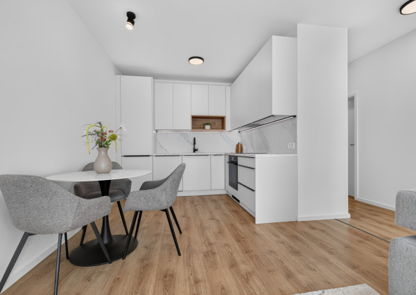 Predávame kompletne zariadený 2-izbový byt s parkovaním v projekte ELEMENT Lamač