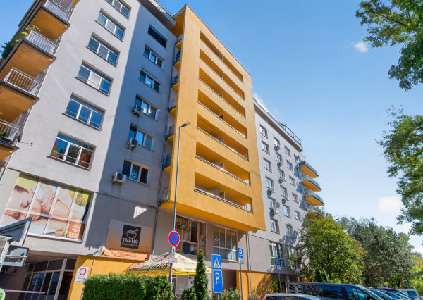 Prenajímame nebytový priestor 93 m² s 3 parkovacími miestami pri nemocnici na Antolskej
