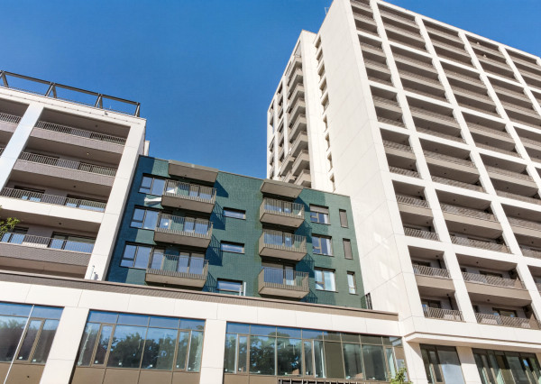 Predávame dva skolaudované 2-izbové apartmány v projekte DOWNTOWN YARDS