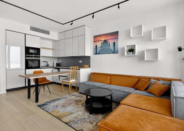 Predávame moderný 2-izb byt v 3. veži projektu Sky Park s garážovým státím