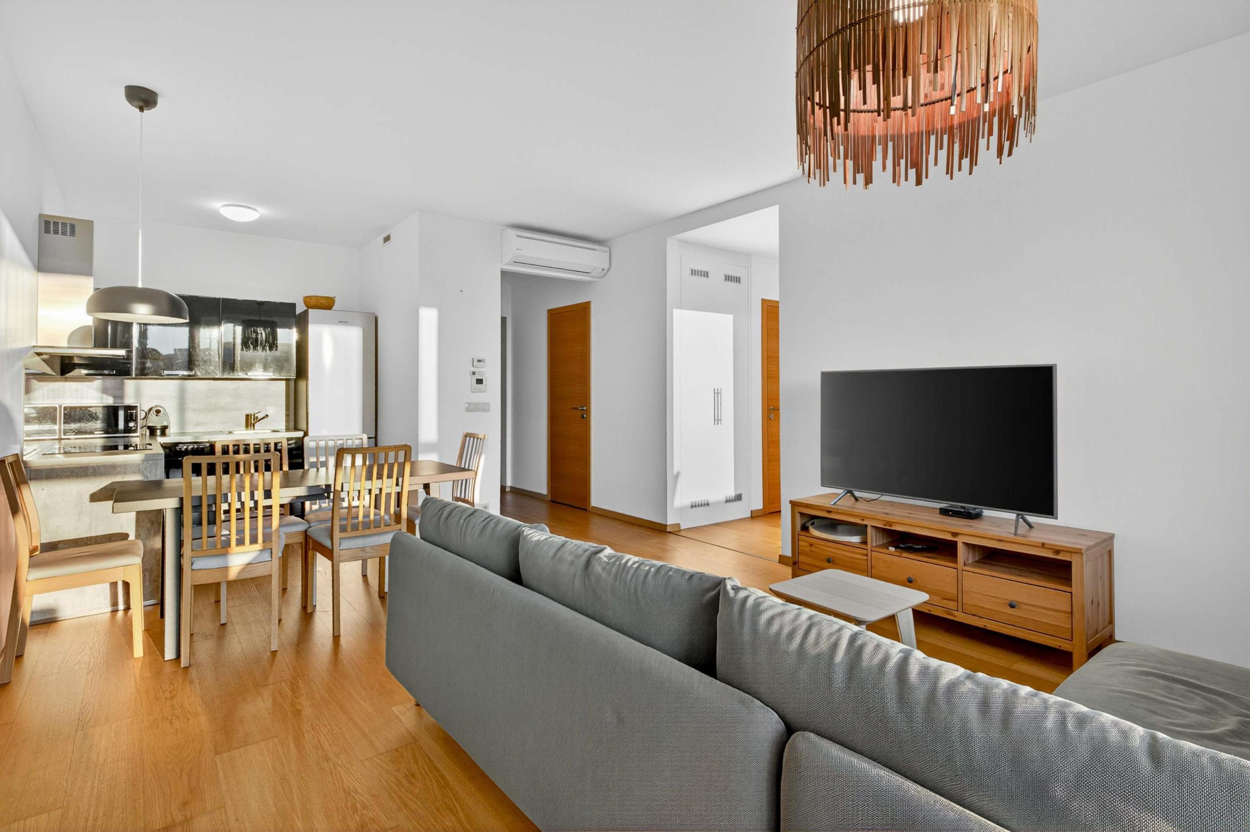 Prenajímame 3i byt s lodžiou a parkovacím státim v projekte PANORAMA CITY