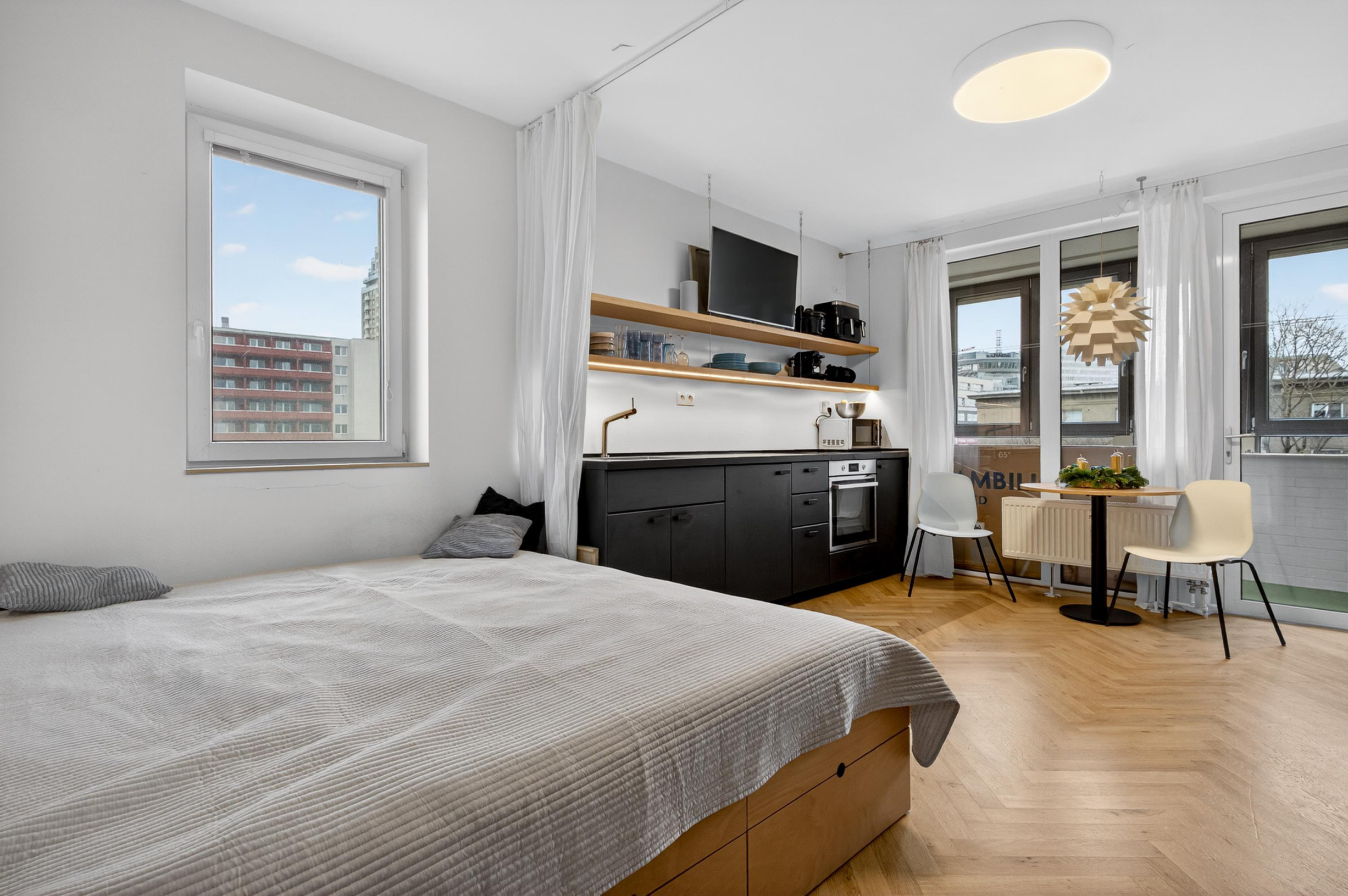 Prenajímame dizajnový 1-izbový byt s balkónom na Martinčekovej ulici