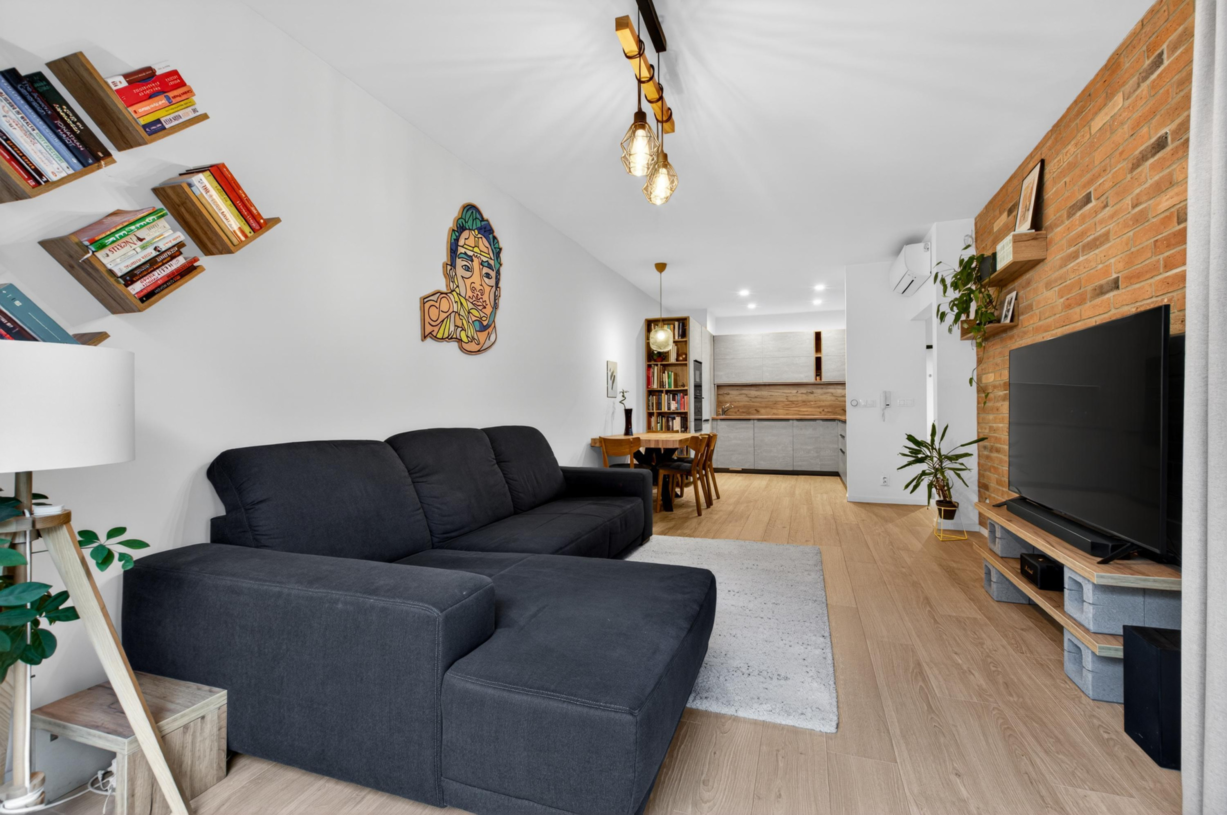 REZERVOVANÉ - Predávame atraktívny 3 izbový byt s 2 kúpeľňami a veľkou predzáhradkou, Slnečnice – Viladomy