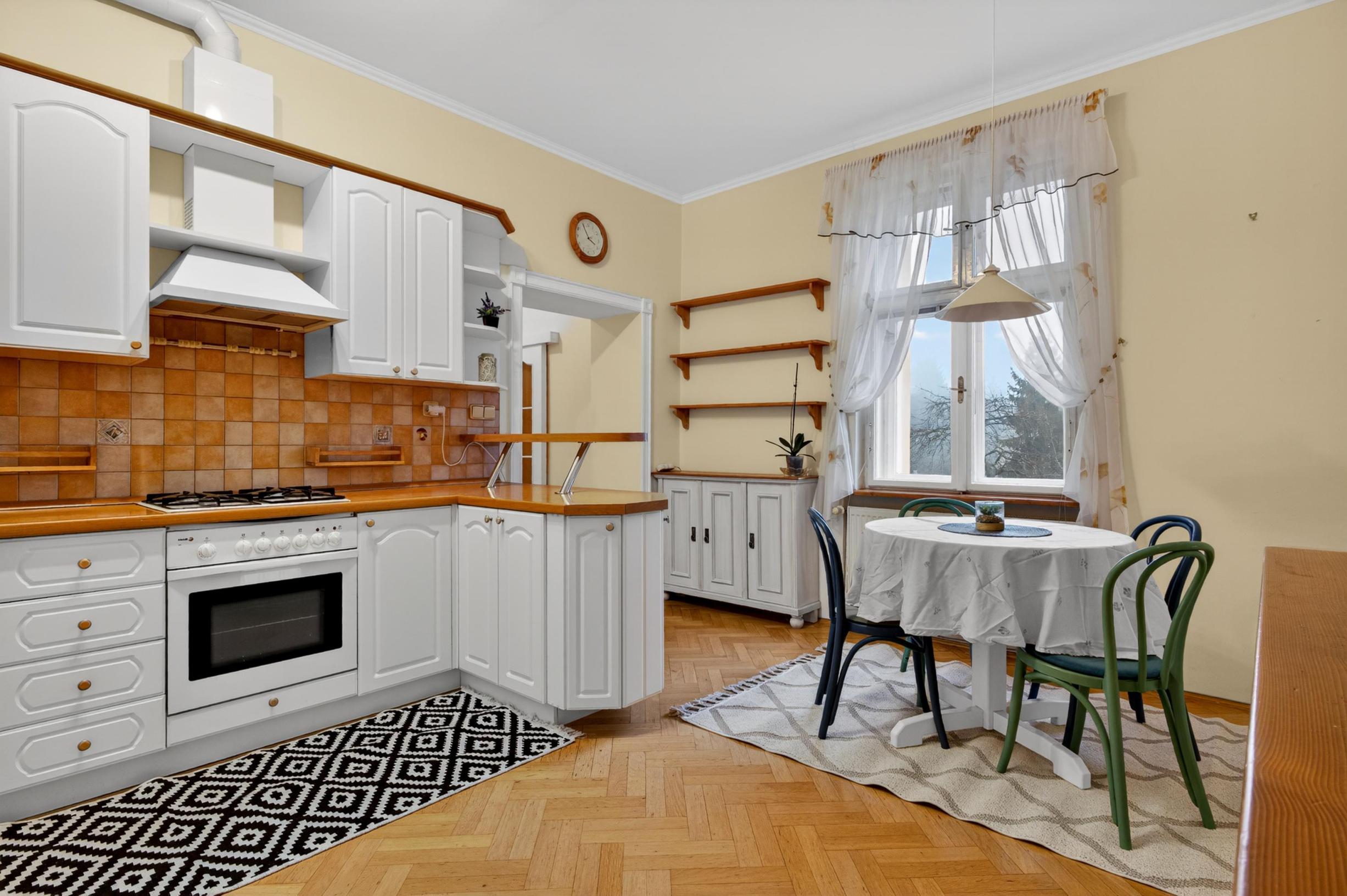 Prenajímame veľkometrážny byt pri Horskom parku