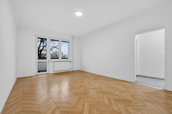 Predávame 2-izbový byt v tichej časti Ružinova – Súmračná