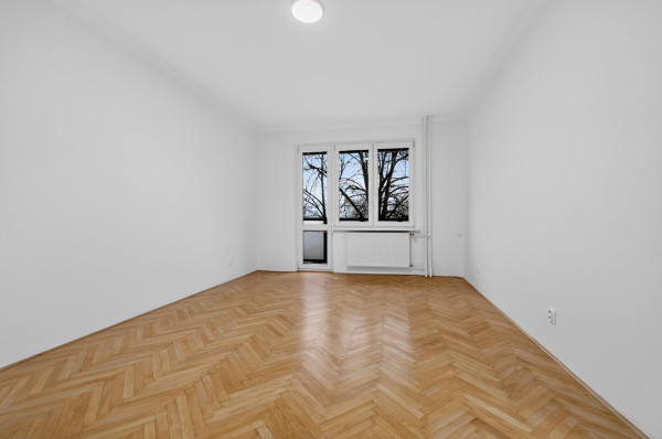 Predávame 2-izbový byt v tichej časti Ružinova – Súmračná