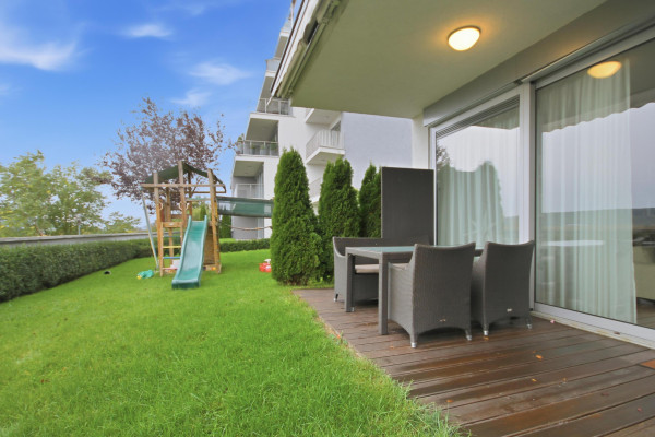 Prenajímame veľkometrážny byt s veľkou záhradou v obľúbenom projekte Condominium Renaissance