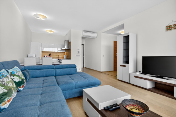 Prenajímame priestranný 2 izbový byt s výhľadom na Bratislavský hrad, PANORAMA CITY